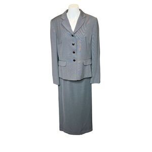 Travis Ayer’s vintage black and white textured skirt suit size 14